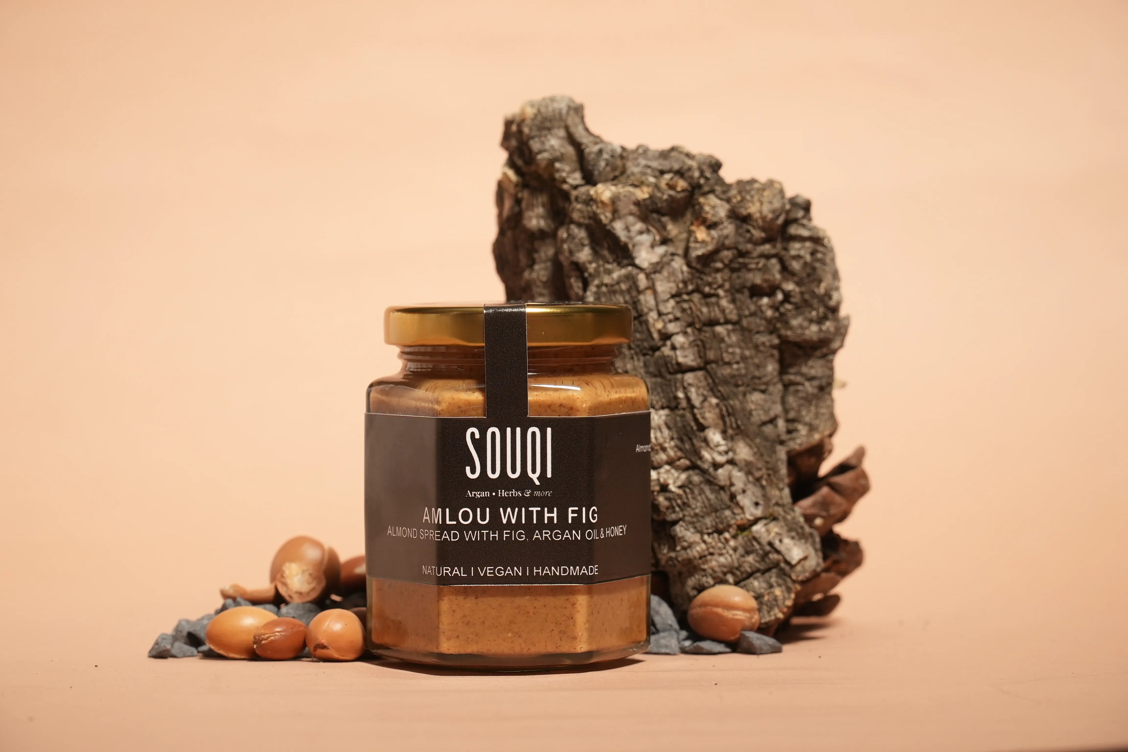ambachtelijk amlou amandelpasta met vijg van Souqi