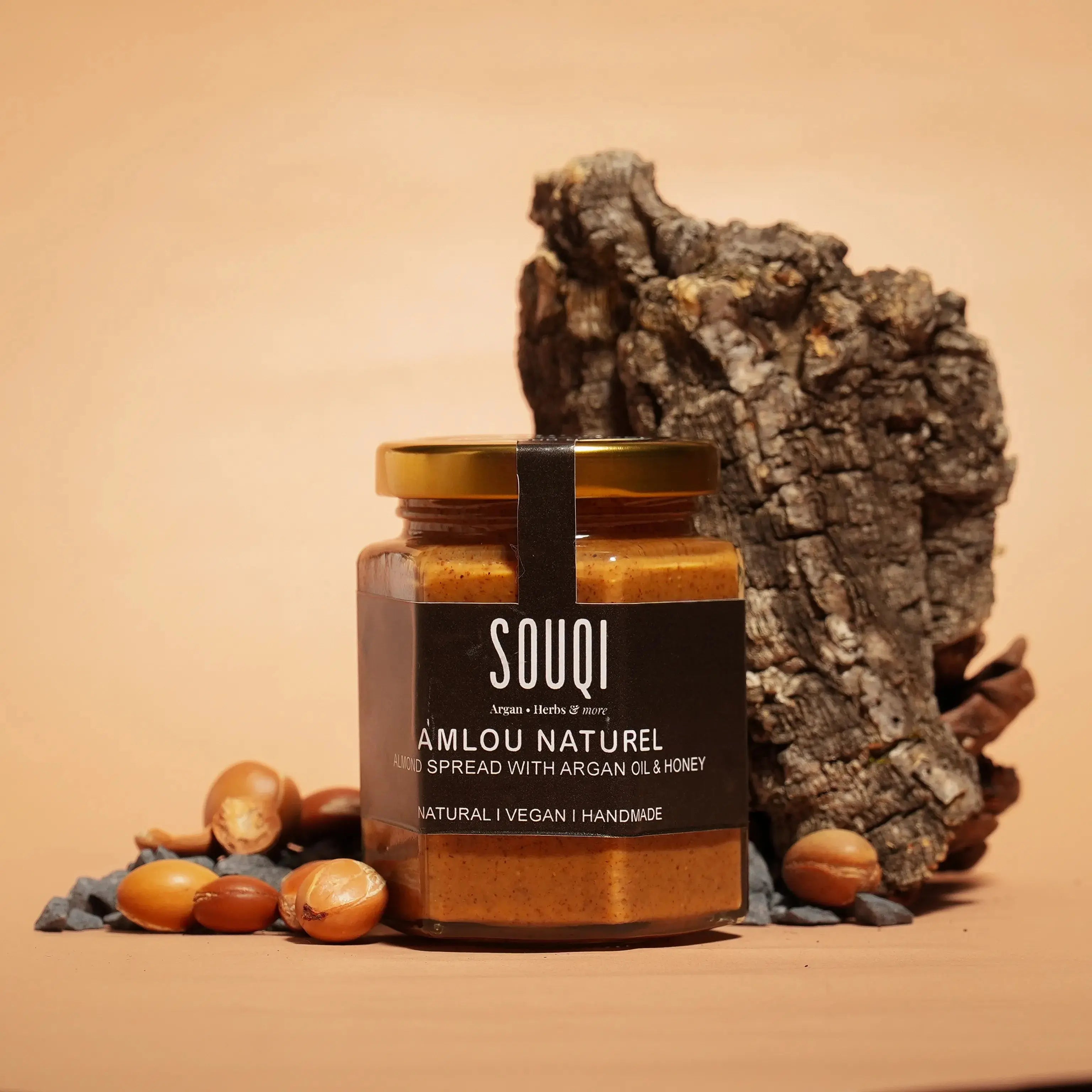 Souqi Amlou ingrediënten — geroosterde amandelen, 100% biologische culinaire arganolie en honing