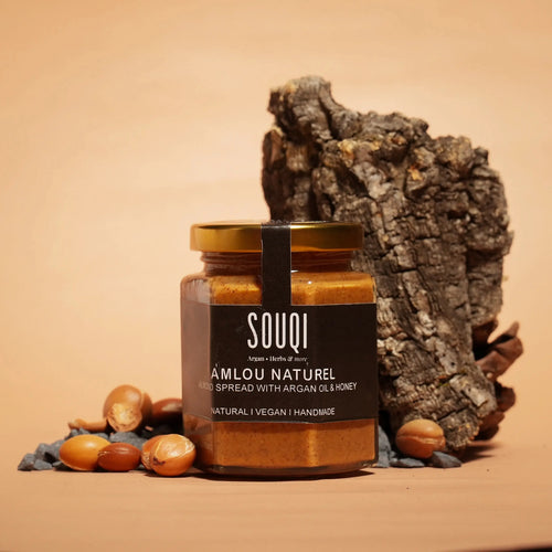 Souqi Amlou ingrediënten — geroosterde amandelen, 100% biologische culinaire arganolie en honing