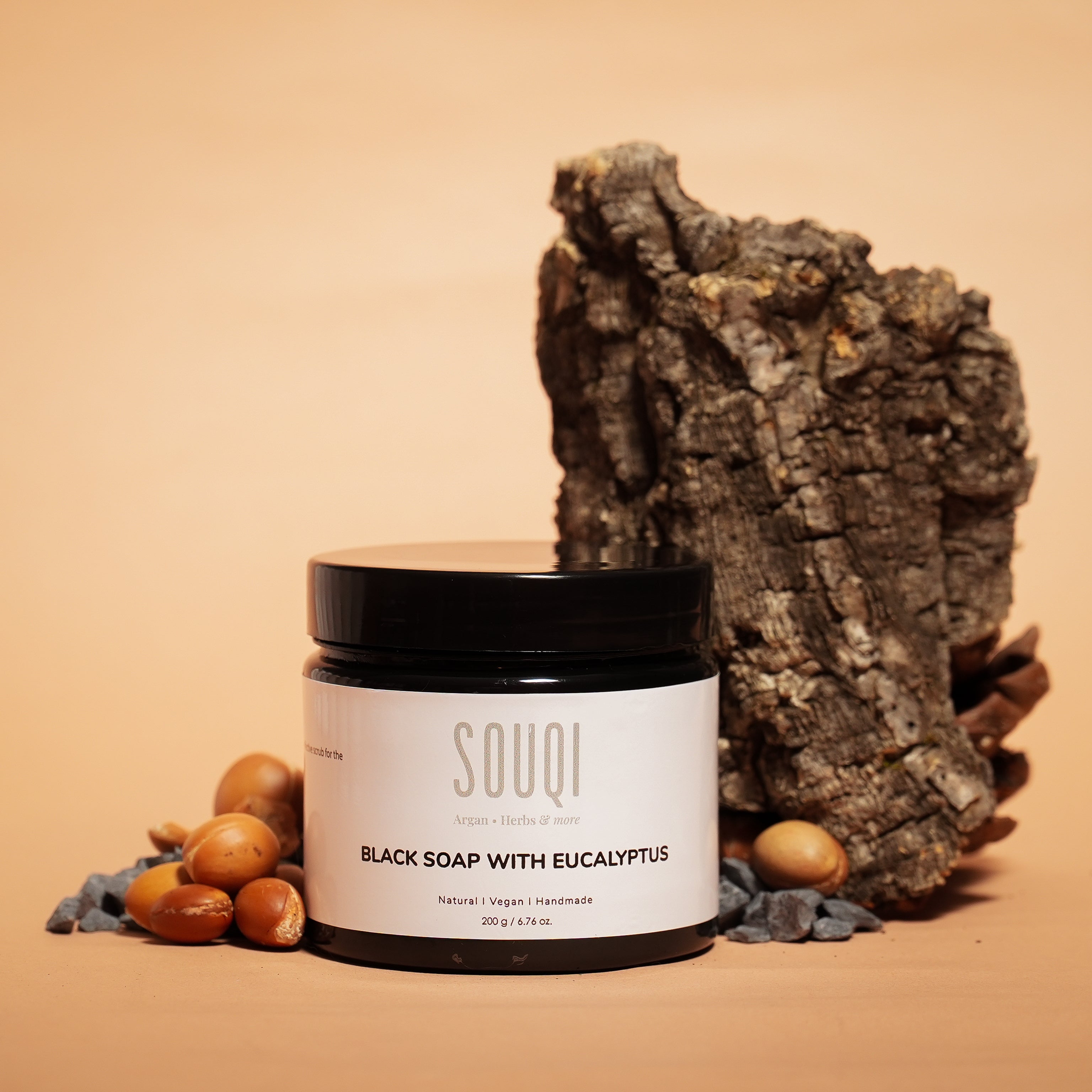 Souqi Marokkaanse Zwarte Zeep met Eucalyptus 200g — savon beldi voor hammam en dagelijkse reiniging