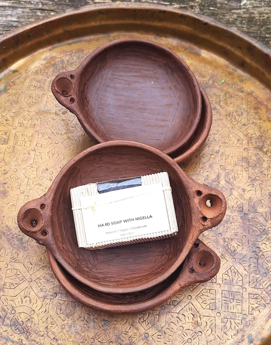Souqi Mini Tagine close-up — authentiek Marokkaans vakmanschap voor op de eettafel